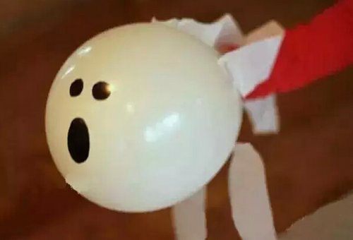 飞奔的气球幽灵
